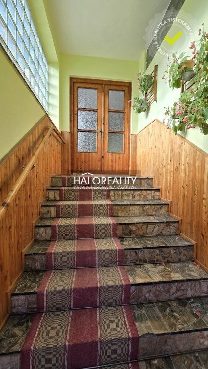 HALO reality - Predaj, rodinný dom Dobrá Niva, Slnečný gazdovský dom s veľkým uzavretým dvorom na Dobrej Nive, - EXKLUZÍVNE HALO REALITY - ZNÍŽENÁ CEN