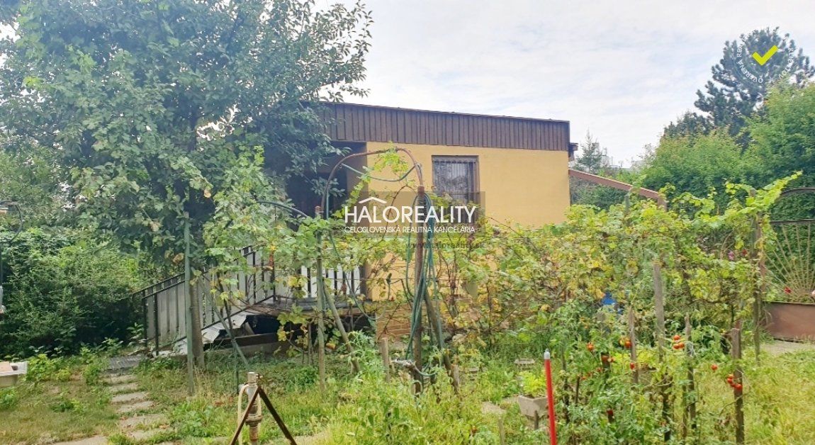 HALO reality - Predaj, záhradný pozemok   387 m2 Bratislava Podunajské Biskupice, s chatkou vhodnou aj na bývanie