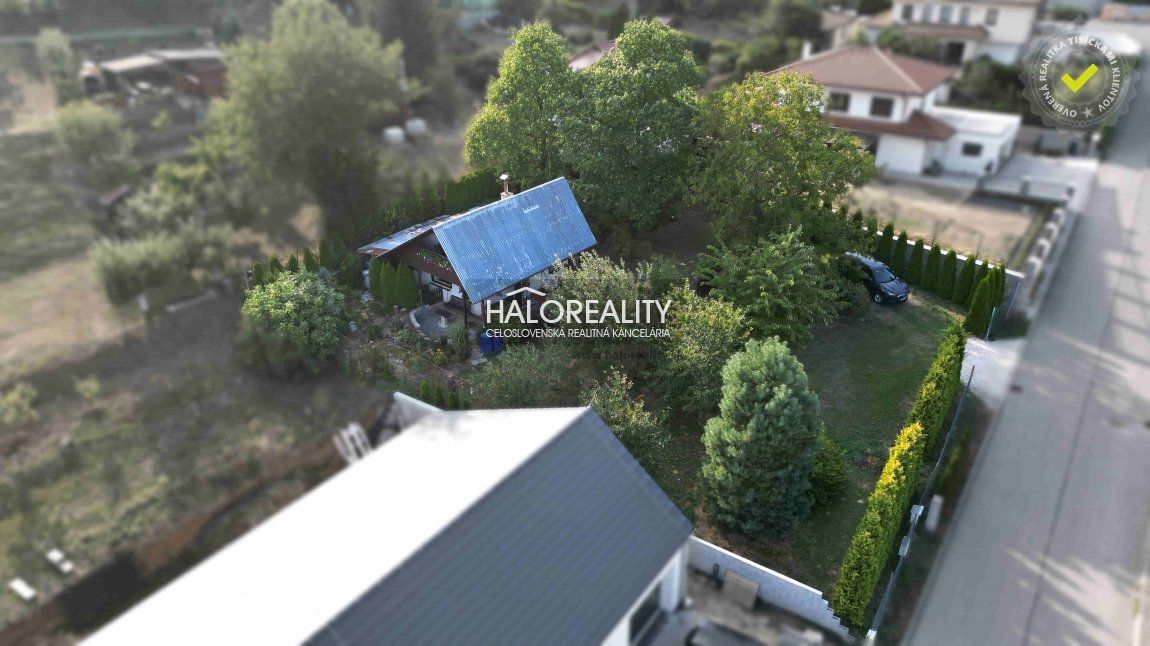 HALO reality - Predaj, pozemok pre rodinný dom   931 m2 Nové Mesto nad Váhom, Dubčekova ulica - EXKLUZÍVNE HALO REALITY