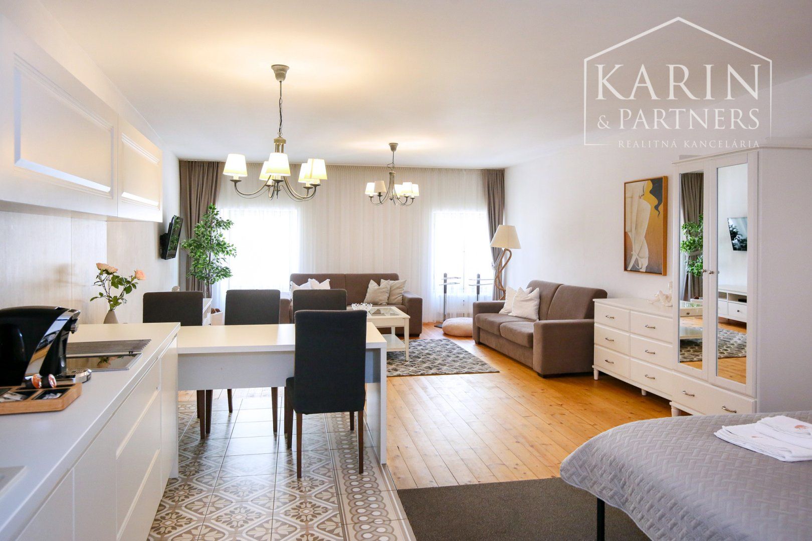 REZERVOVANÉ-zabehnuté apartmány v centre, Banská Štiavnica