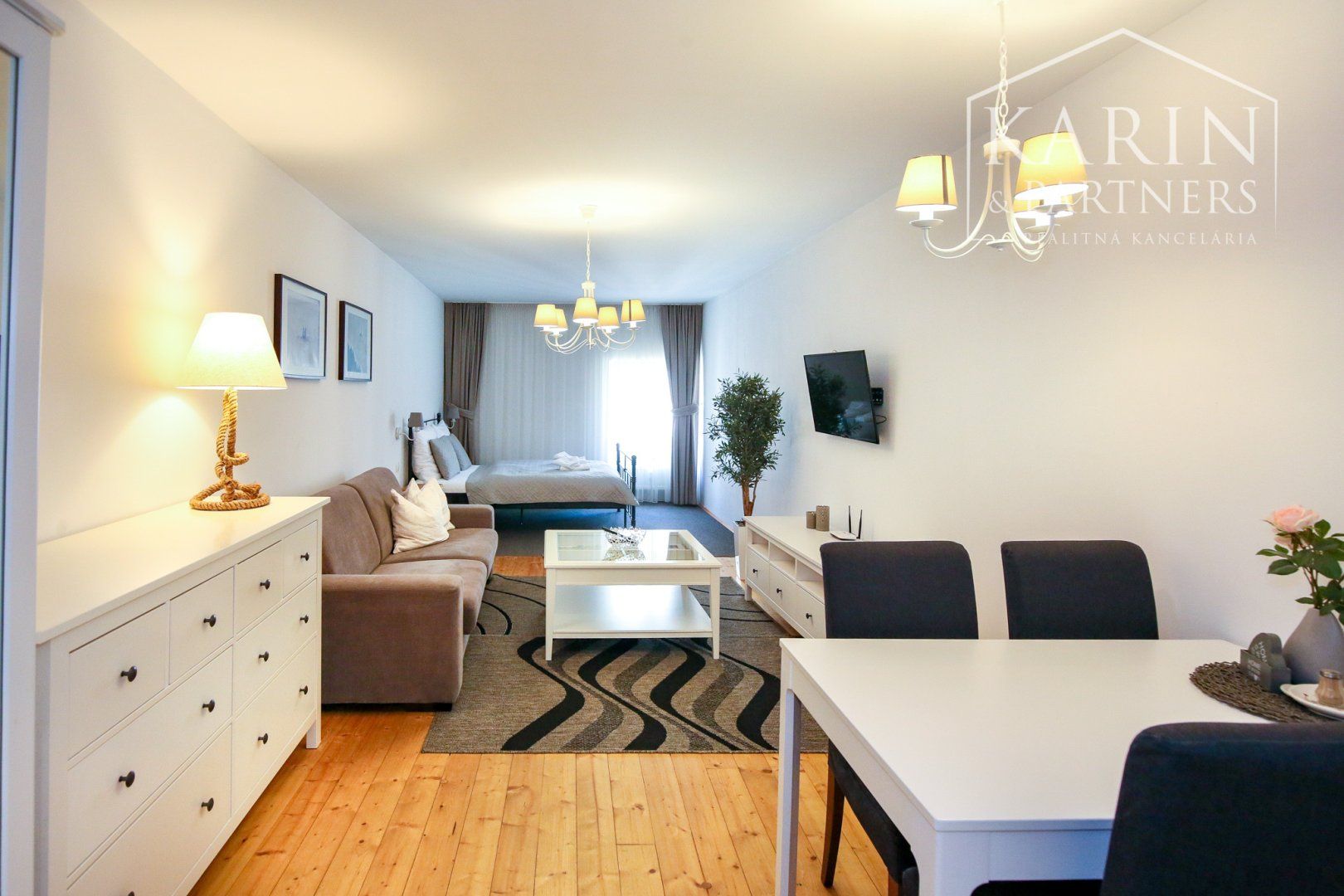 REZERVOVANÉ-zabehnuté apartmány v centre, Banská Štiavnica