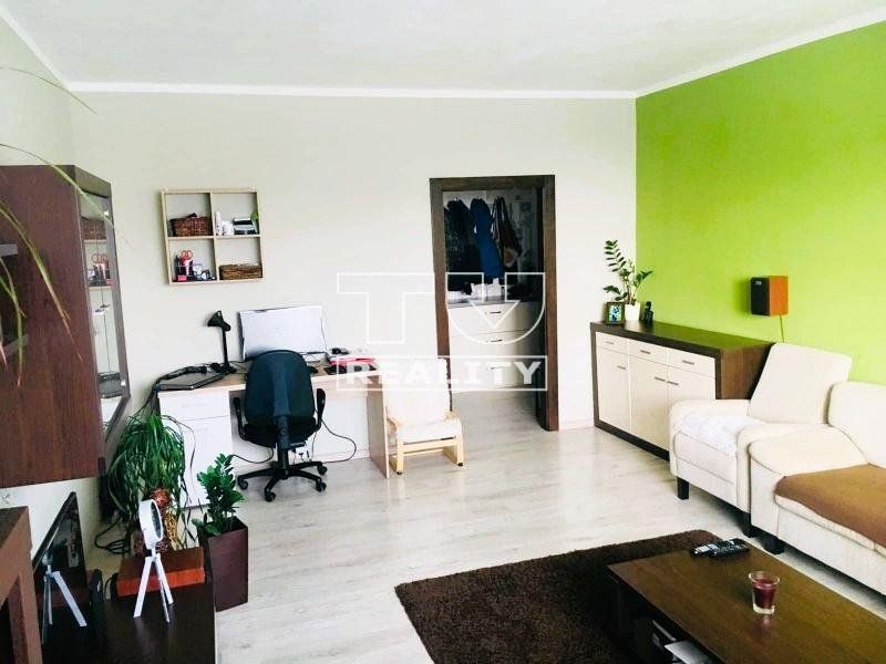 TUreality ponúka na predaj 4 izbový byt 85 m²  v Dunajskej Strede s loggiou.