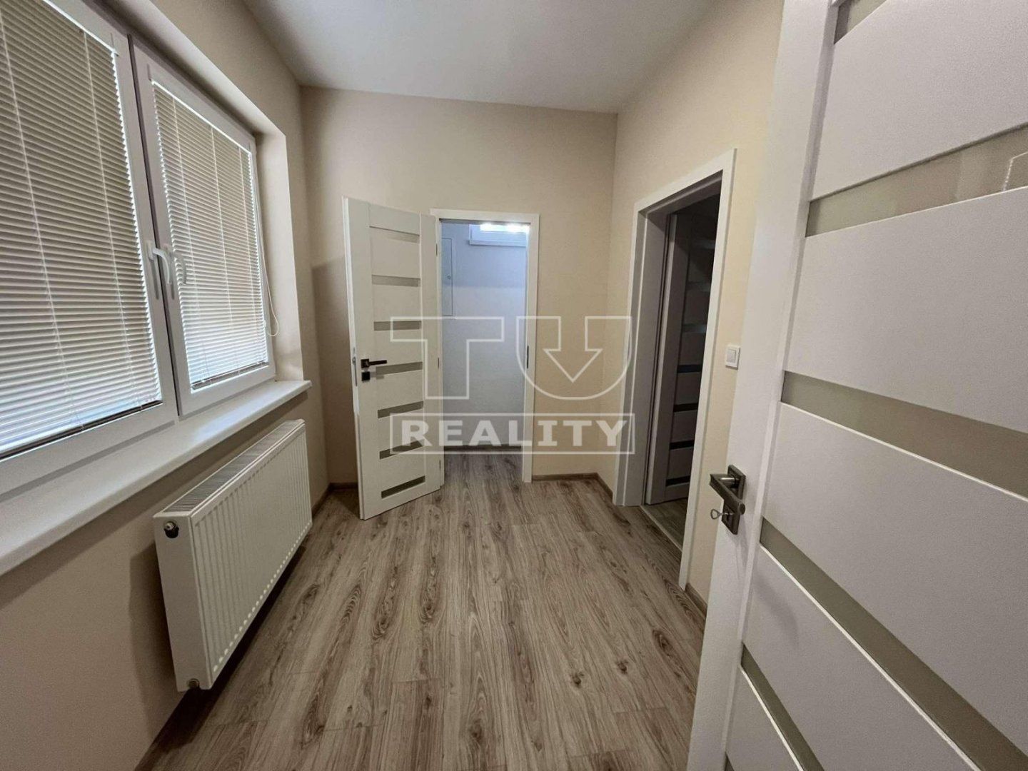 5 izb. RD, 90 m2, 160 m2 úžitková plocha, na pozemku 450 m2, v Trnovci nad Váhom