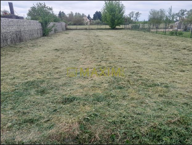 Pozemok pre RD-Predaj-Kvetoslavov-199000.00 €