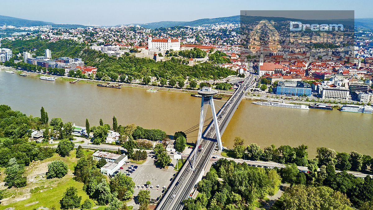 Hotel-Predaj-Bratislava - mestská časť Petržalka-0.00 €