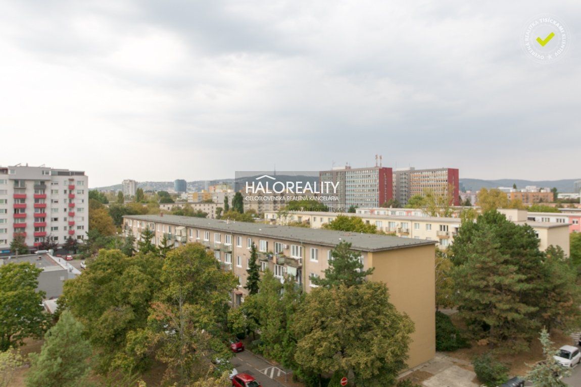 HALO reality - Predaj, trojizbový byt Bratislava Ružinov, Čaklovská - EXKLUZÍVNE HALO REALITY