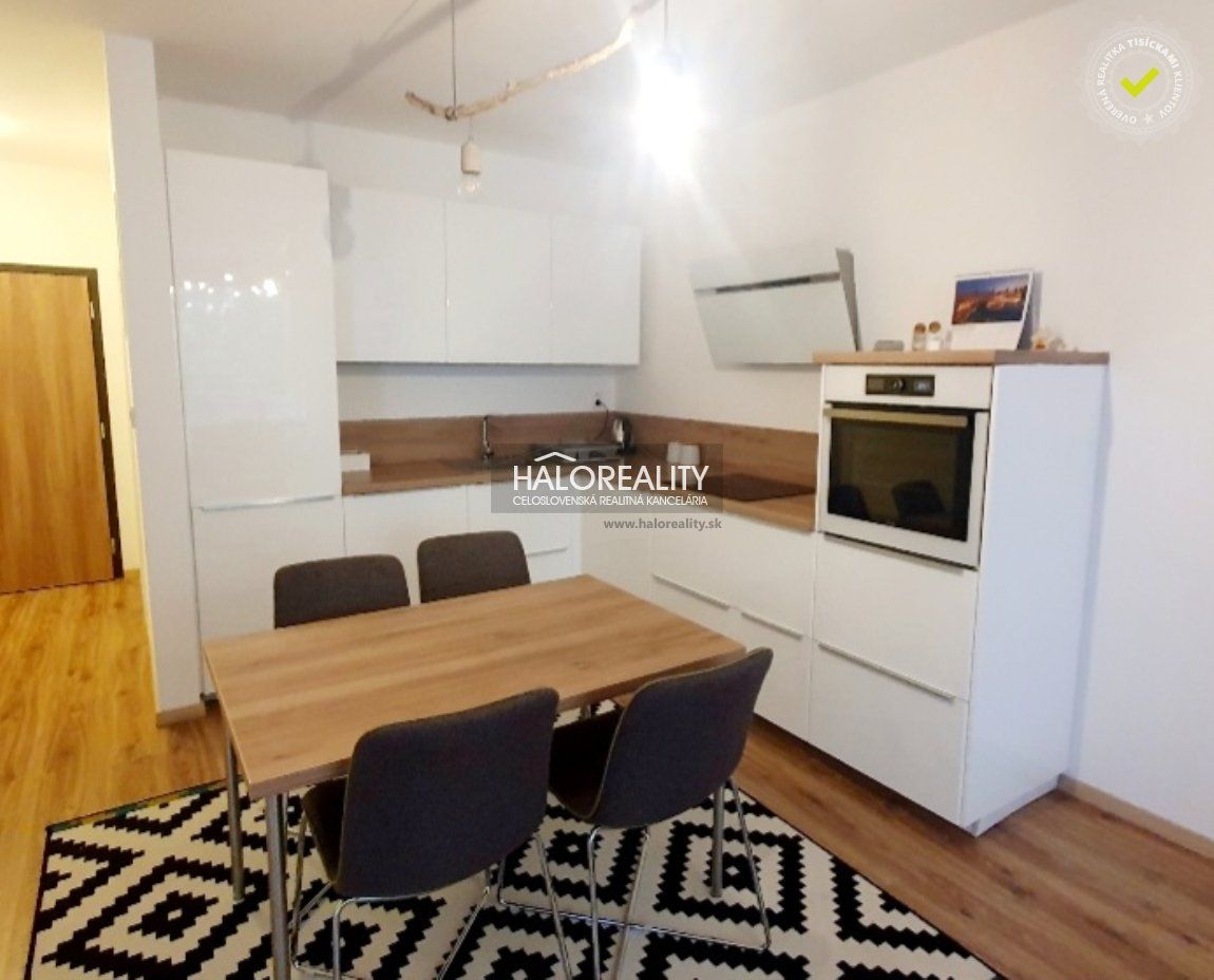 Iný-Predaj-Bratislava - mestská časť Petržalka-251990.00 €