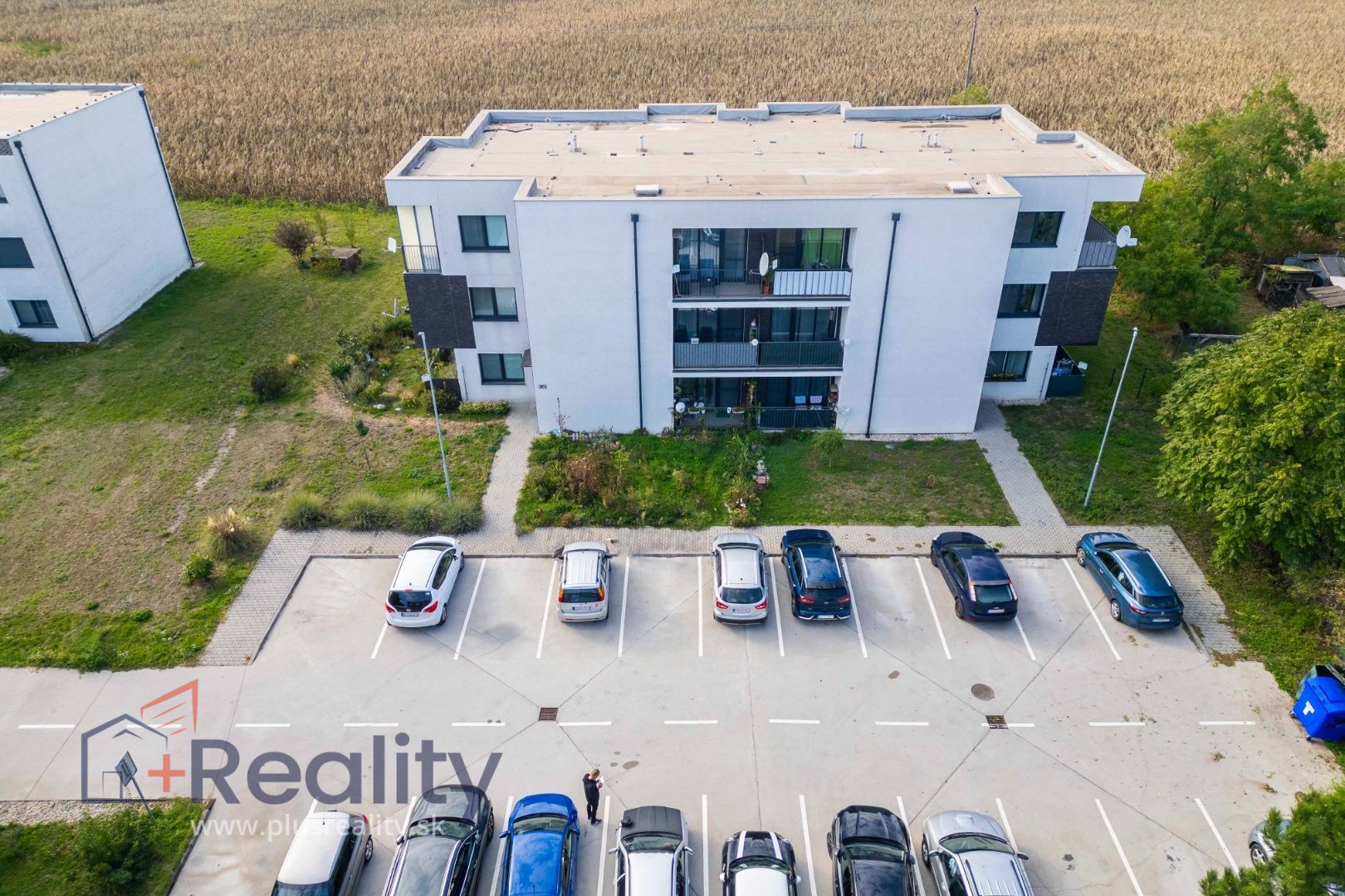 Galéria: PLUS REALITY | Krásny trojizbový byt v obci Blatná na Ostrove na predaj! 