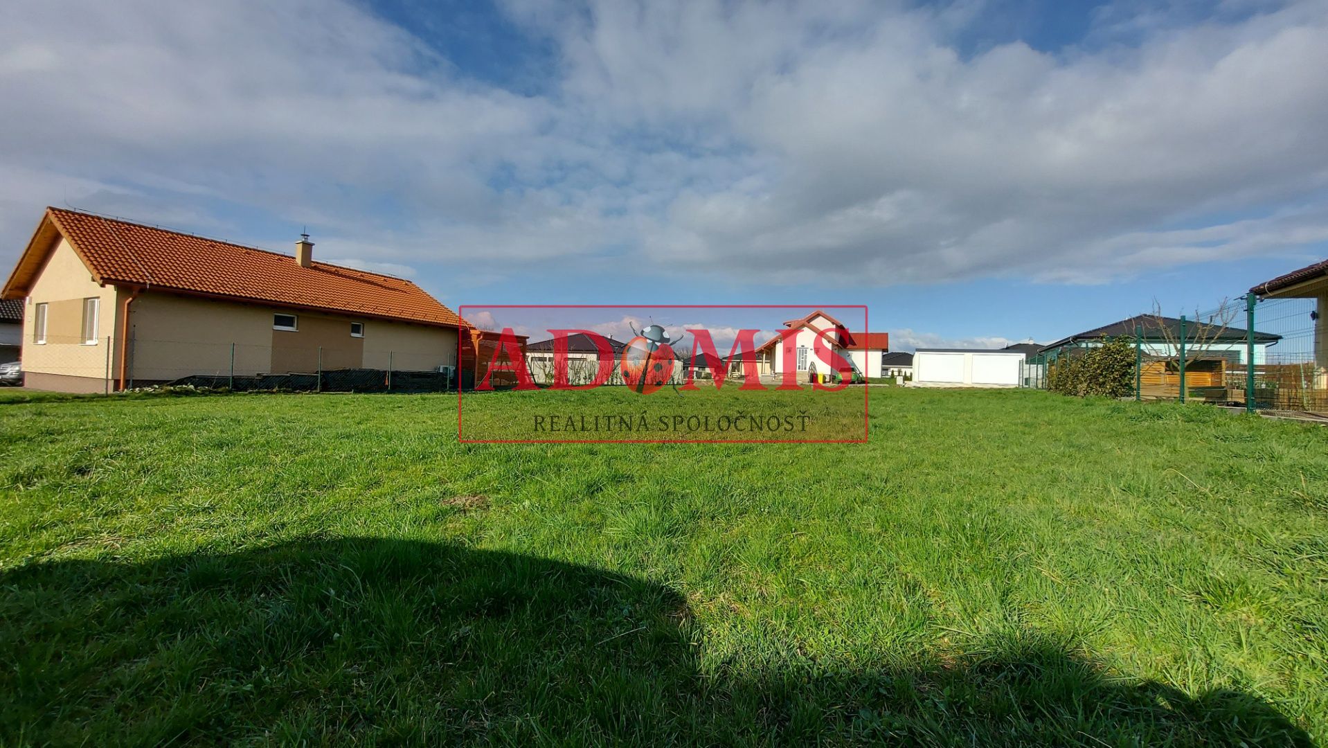 predáme stavebný pozemok v TOP lokalite,822m2,Nižná Kamenica