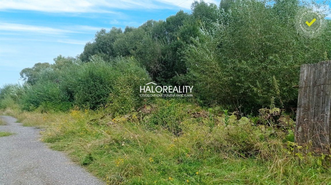 HALO reality - Predaj, priemyselný pozemok   3035 m2 Liptovská Porúbka - EXKLUZÍVNE HALO REALITY