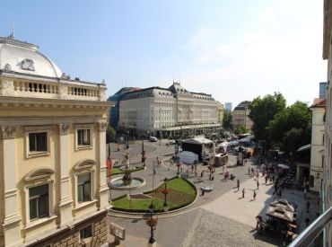 PRENÁJOM kancelárií - Gorkého, pri divadle 220 m2, BA I