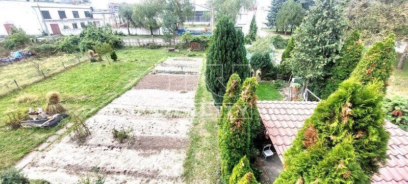 Na predaj priestorný 3 izbový byt s balkónom, komorou a dvomi pivnicami v Šaštíne - Strážach ** 72 m2