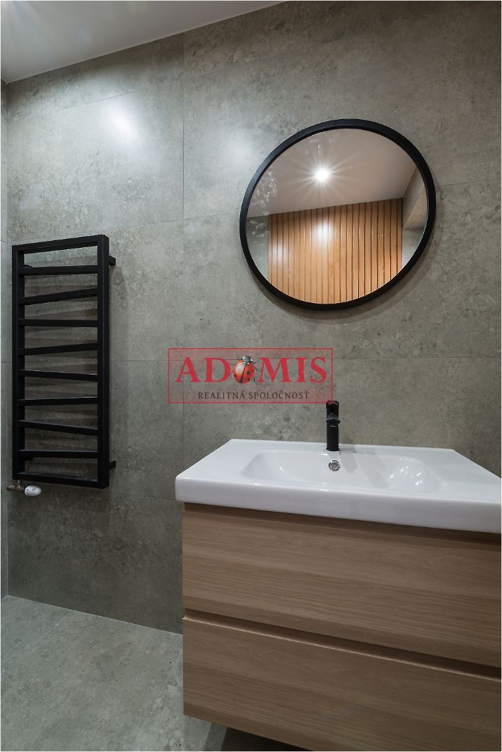 ADOMIS - predám pekný bungalov 123m2,5izbový, Ortáše 607m2, iba 18 km od Košíc