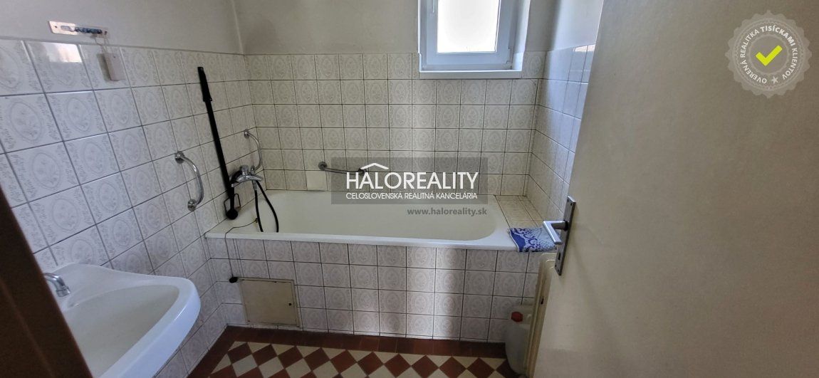 HALO reality - Predaj, rodinný dom Žiar nad Hronom, tichá štvrť na IBV - EXKLUZÍVNE HALO REALITY