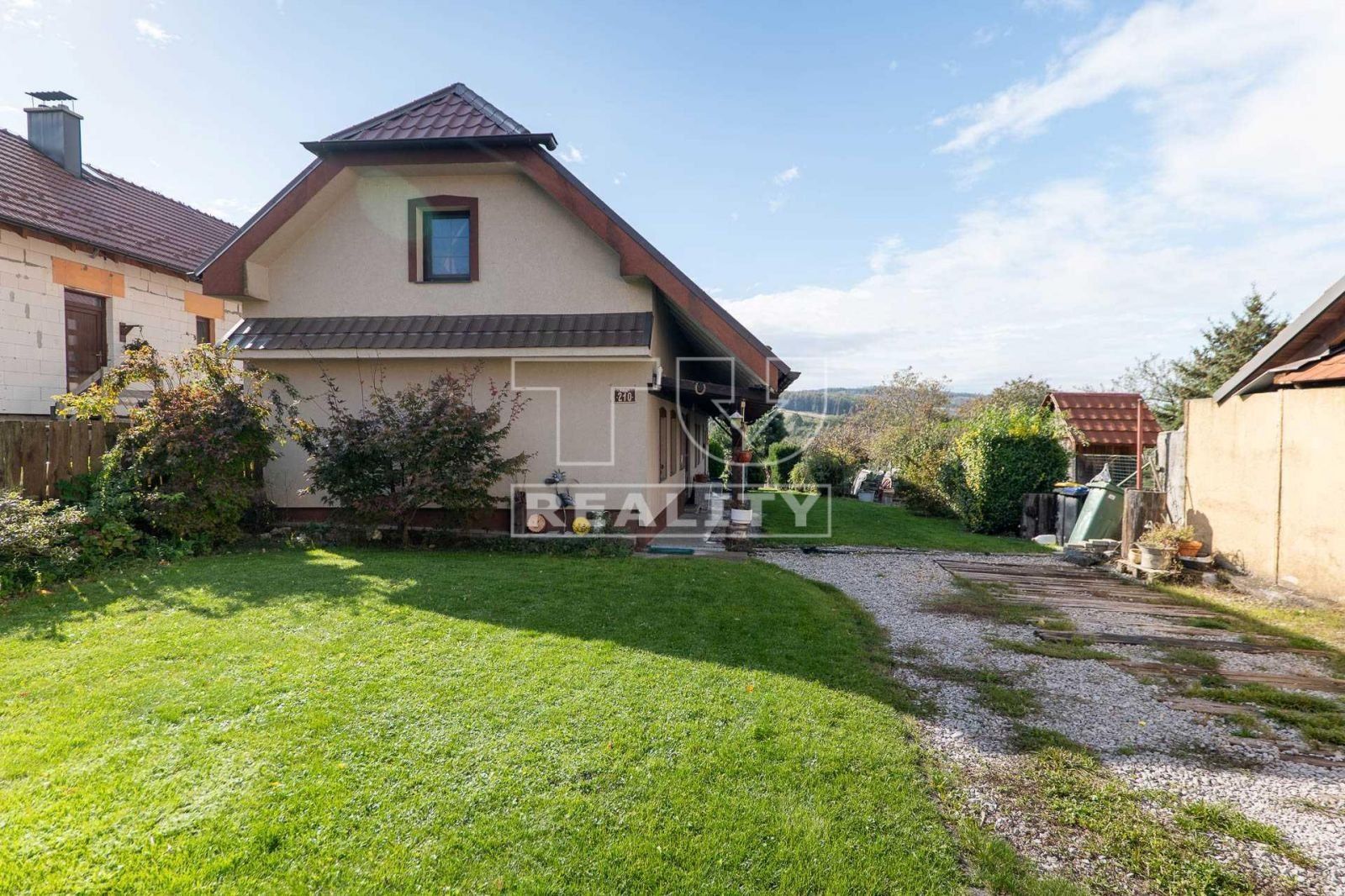 Chalupa-Predaj-Sološnica-249 000 €