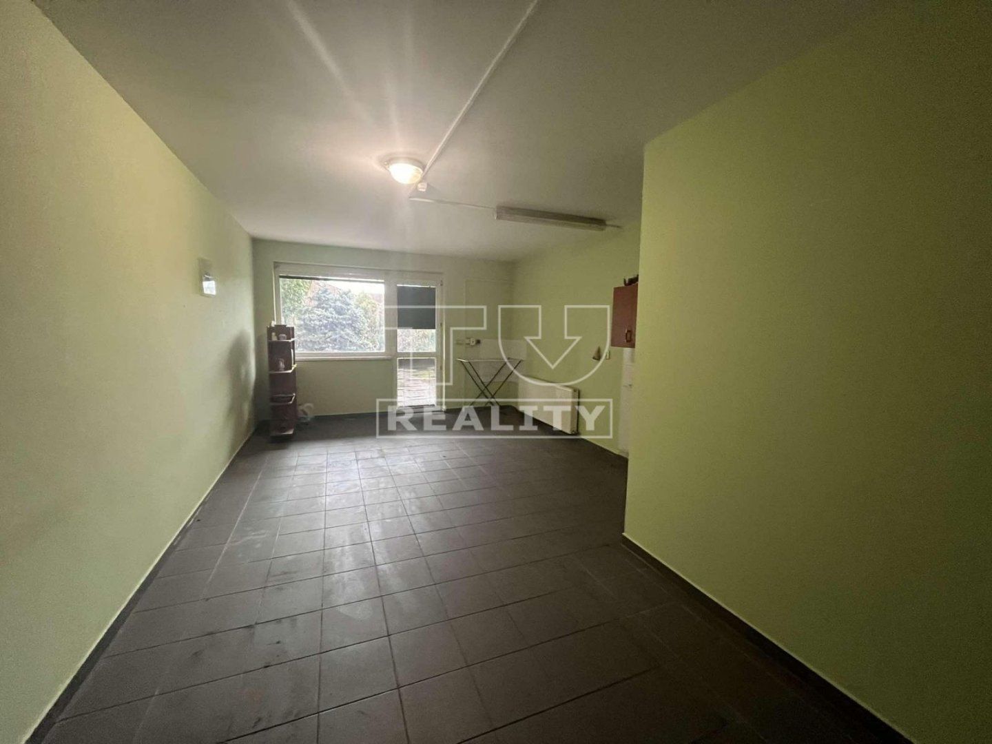 4 izbový poshcodový RD, 85 m2 zst., 170 úžitková plocha, na pozemku 278 m2 v Šali - Veči