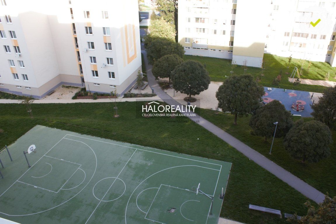 HALO reality - Predaj, trojizbový byt Hlohovec, ul. Podzámska