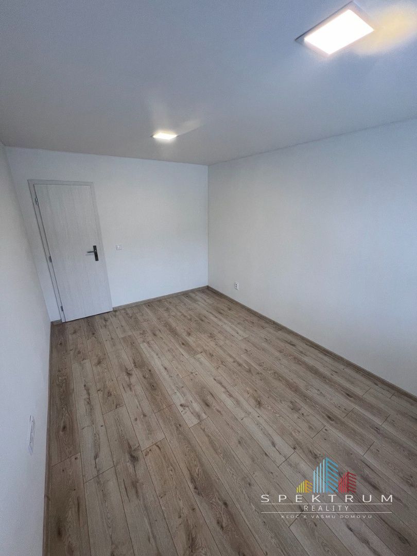 SPEKTRUM REALITY- Na PREDAJ 3 -izbový byt, 70 m2, Handlová, ul.Mostná