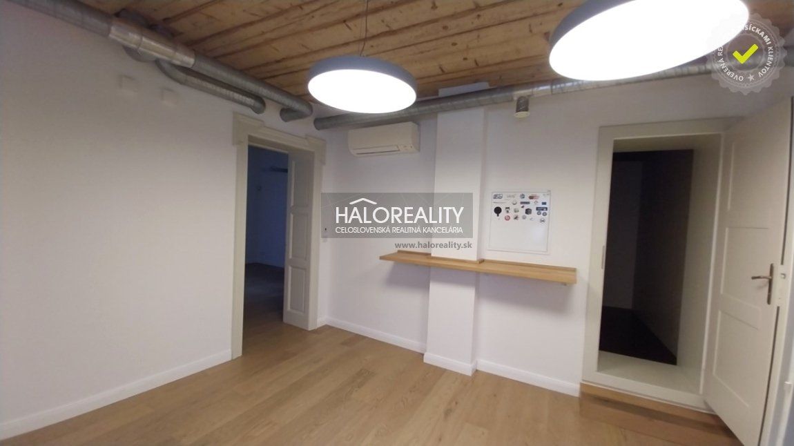 HALO reality - Prenájom, kancelársky priestor Trnava, Trojičné námestie