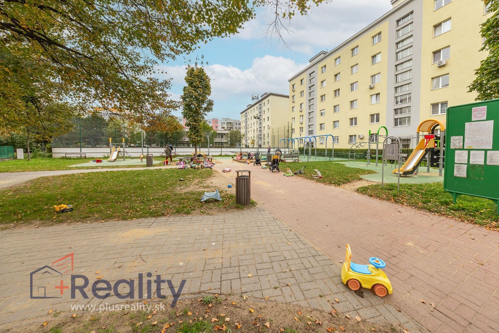 Galéria: PLUS REALITY I 3  izbový byt v mestskej časti Bratislava Nové mesto na Kukučínovej ulici na predaj ! 