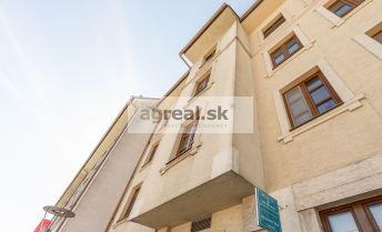 Kancelárske priestory o výmere 729 m², možnosť 7 parkingov, Zámocká ulica