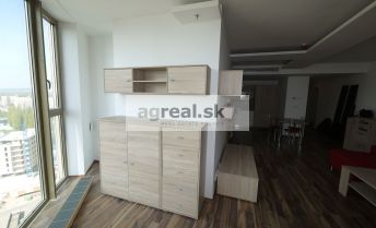 3-room completely furnished apartment on the 17th floor of Vienna Gate complex, parking option for extra fee