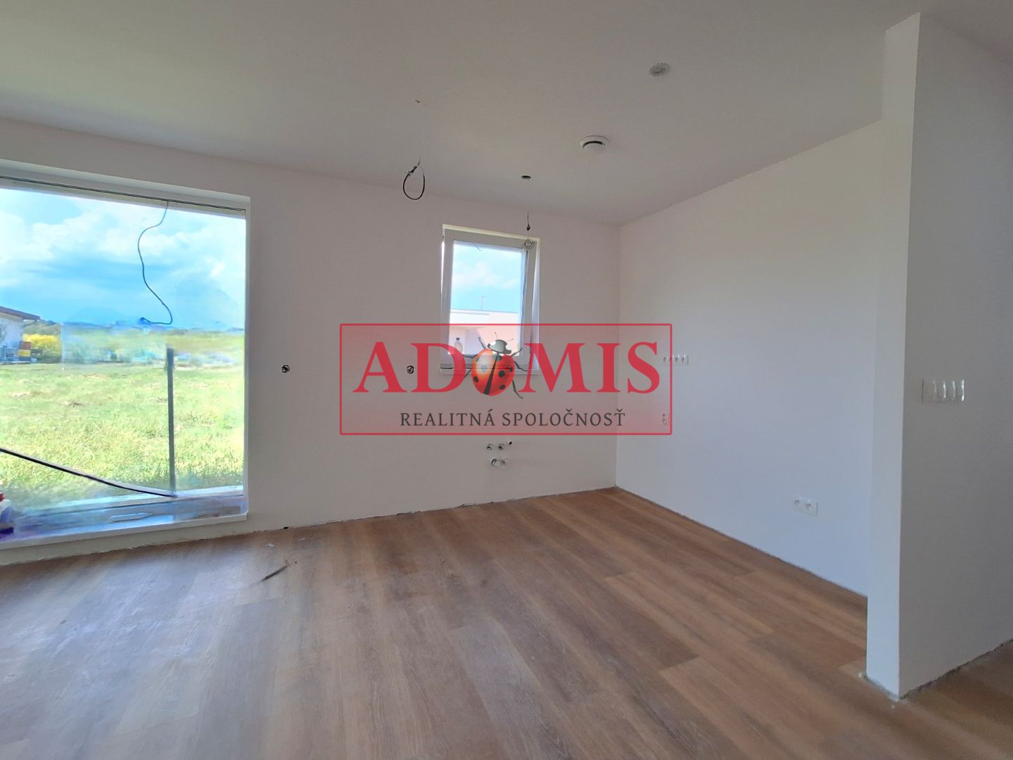 ADOMIS - predáme 2 rodinné domy 4izbové 120m2,čerpadlo, rekuperácia, kompletne dokončený, všetky siete, Košice - Šaca