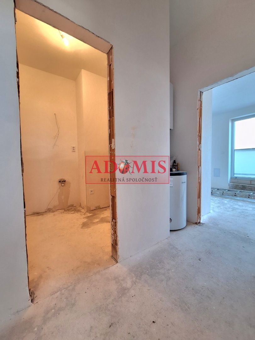 ADOMIS - predáme nadštandardný bezbariérový tehlový 2izbový byt 76m2 NOVOSTAVBA,balkón,Košice - Krásna