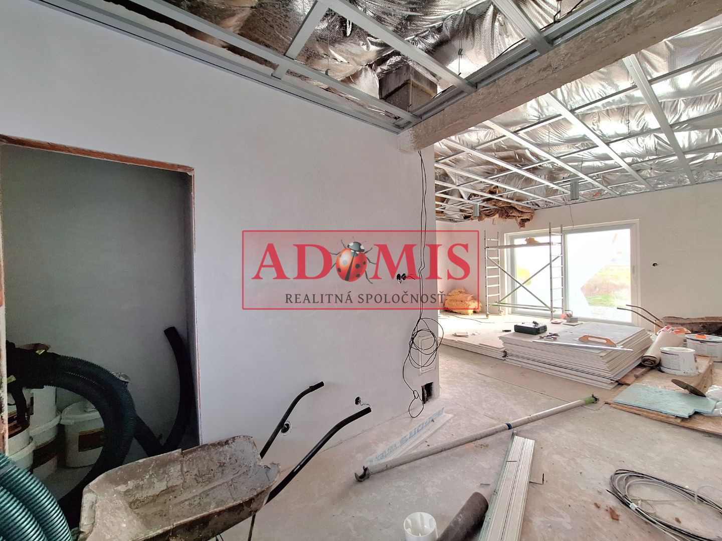 ADOMIS - Predám 4izbový HOLODOM 120m2, pozemok 648m2,2x kúpeľňa,Ruskov, len 15min z Košíc