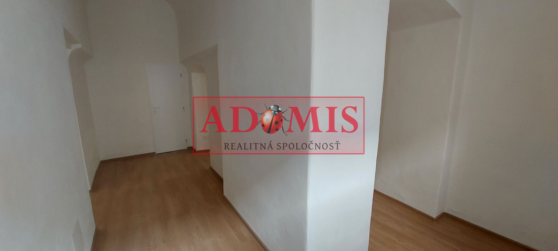 ADOMIS - Priestory na prízemí, 81m2, Hlavná ulica, VITÉZOV DVOR, Košice – Staré mesto