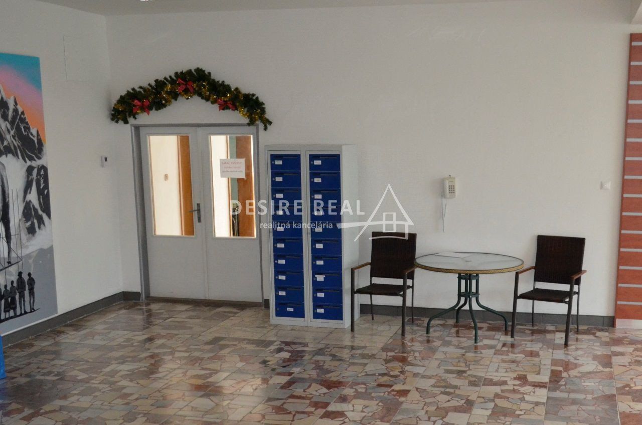 Kancelárie, Pezinok, Drevárska ul., od 32 m2 za 7,- EUR/m2 !!!