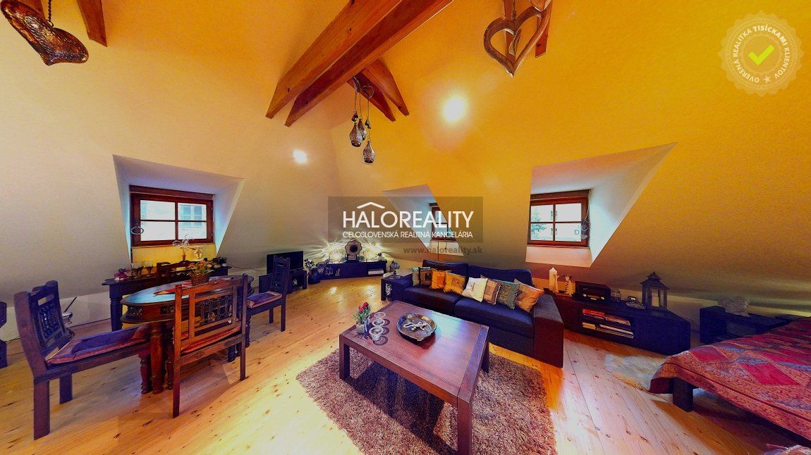 HALO reality - Predaj, apartmán Banská Štiavnica, Námestie sv. Trojice  - EXKLUZÍVNE HALO REALITY