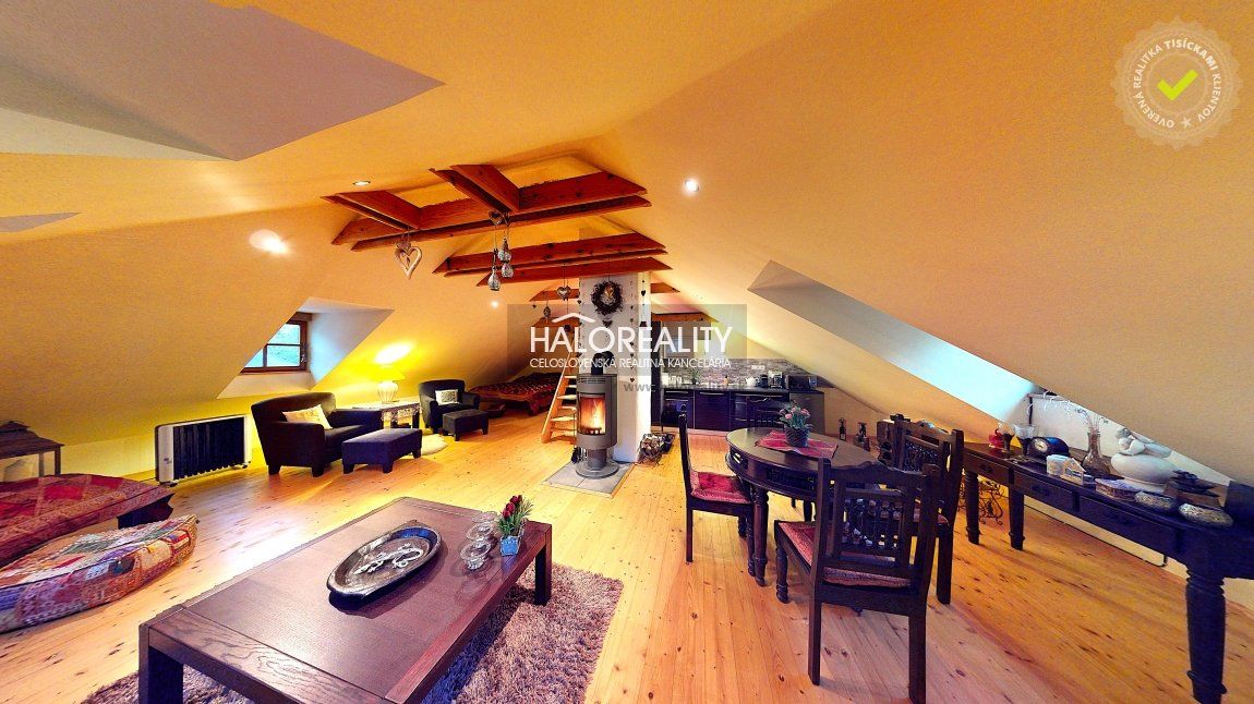 HALO reality - Predaj, apartmán Banská Štiavnica, Námestie sv. Trojice  - EXKLUZÍVNE HALO REALITY