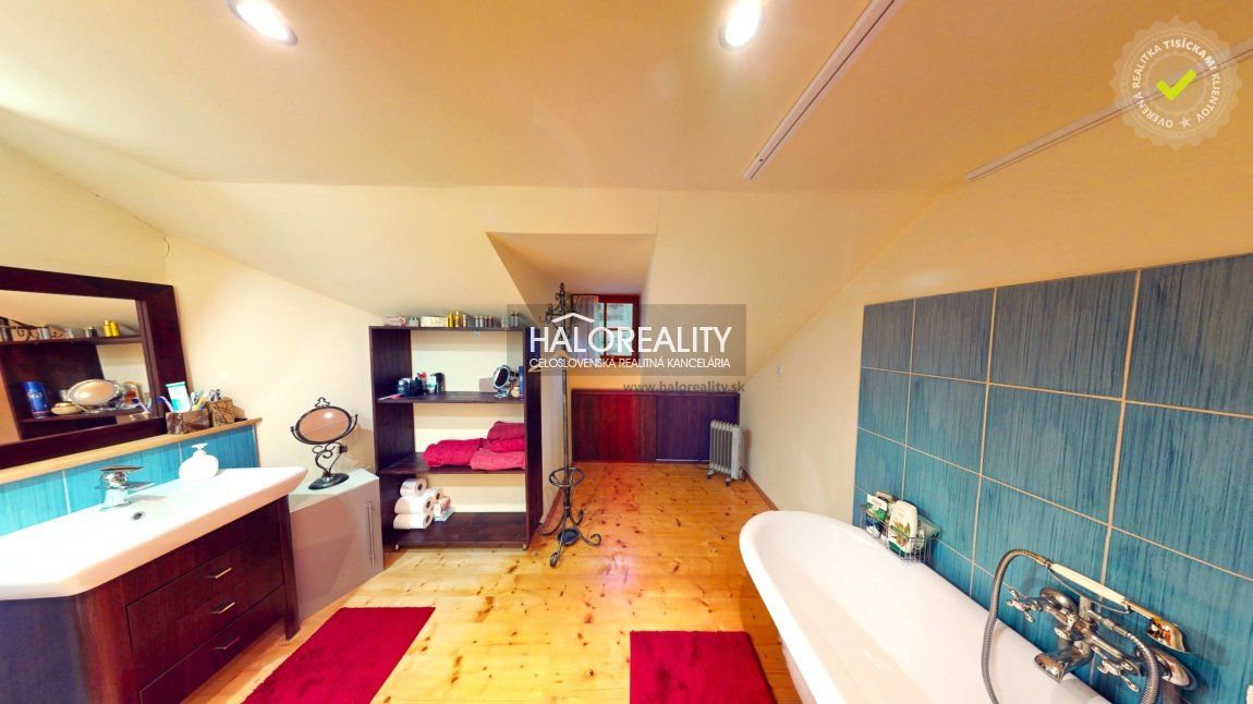 HALO reality - Predaj, apartmán Banská Štiavnica, Námestie sv. Trojice  - EXKLUZÍVNE HALO REALITY