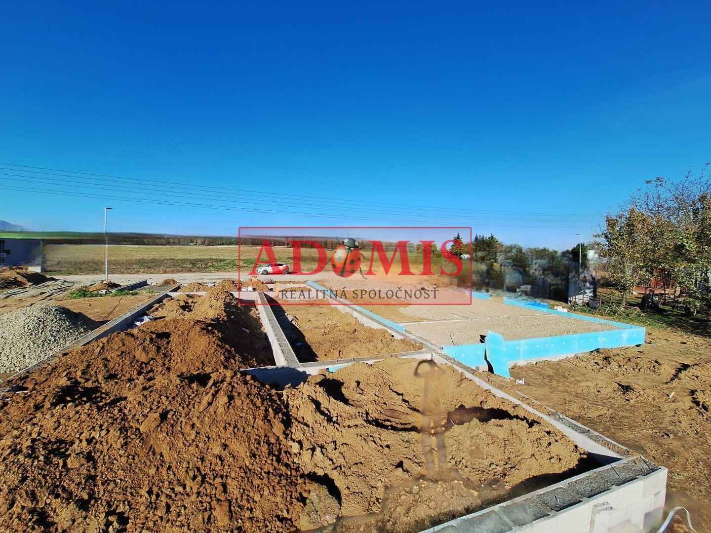 Predám moderné nadštandardné bungalovy 120m2 Cestice, prestrešené parkovanie, tepelné čerpadlo