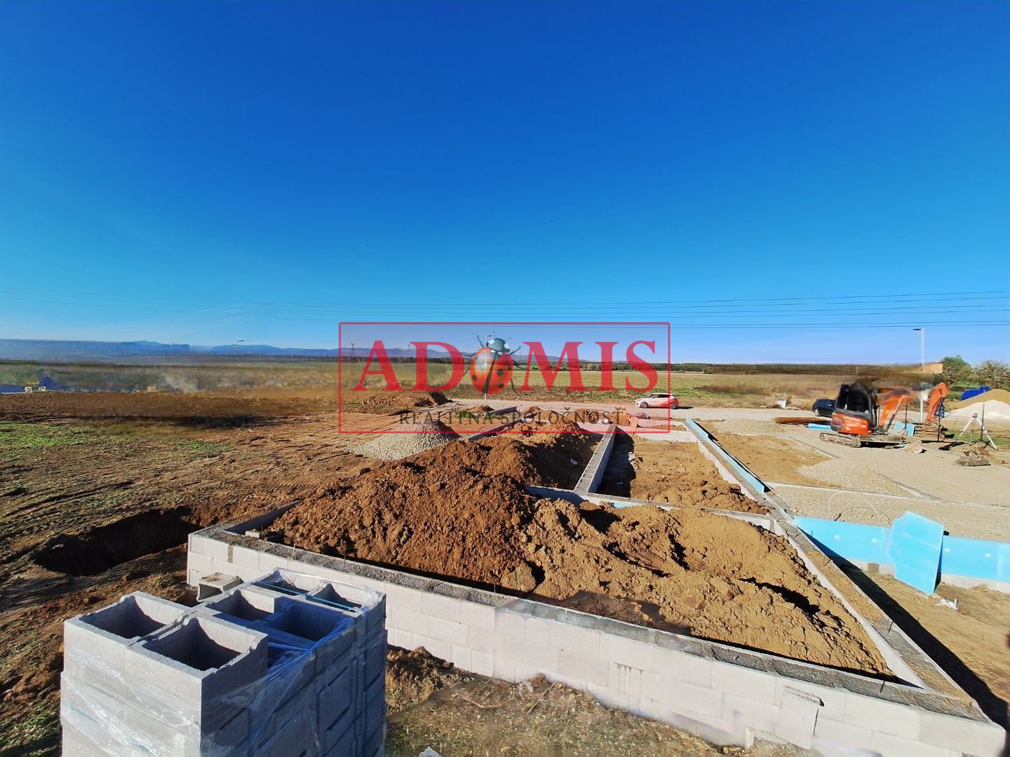 Predám moderné nadštandardné bungalovy 120m2 Cestice, prestrešené parkovanie, tepelné čerpadlo