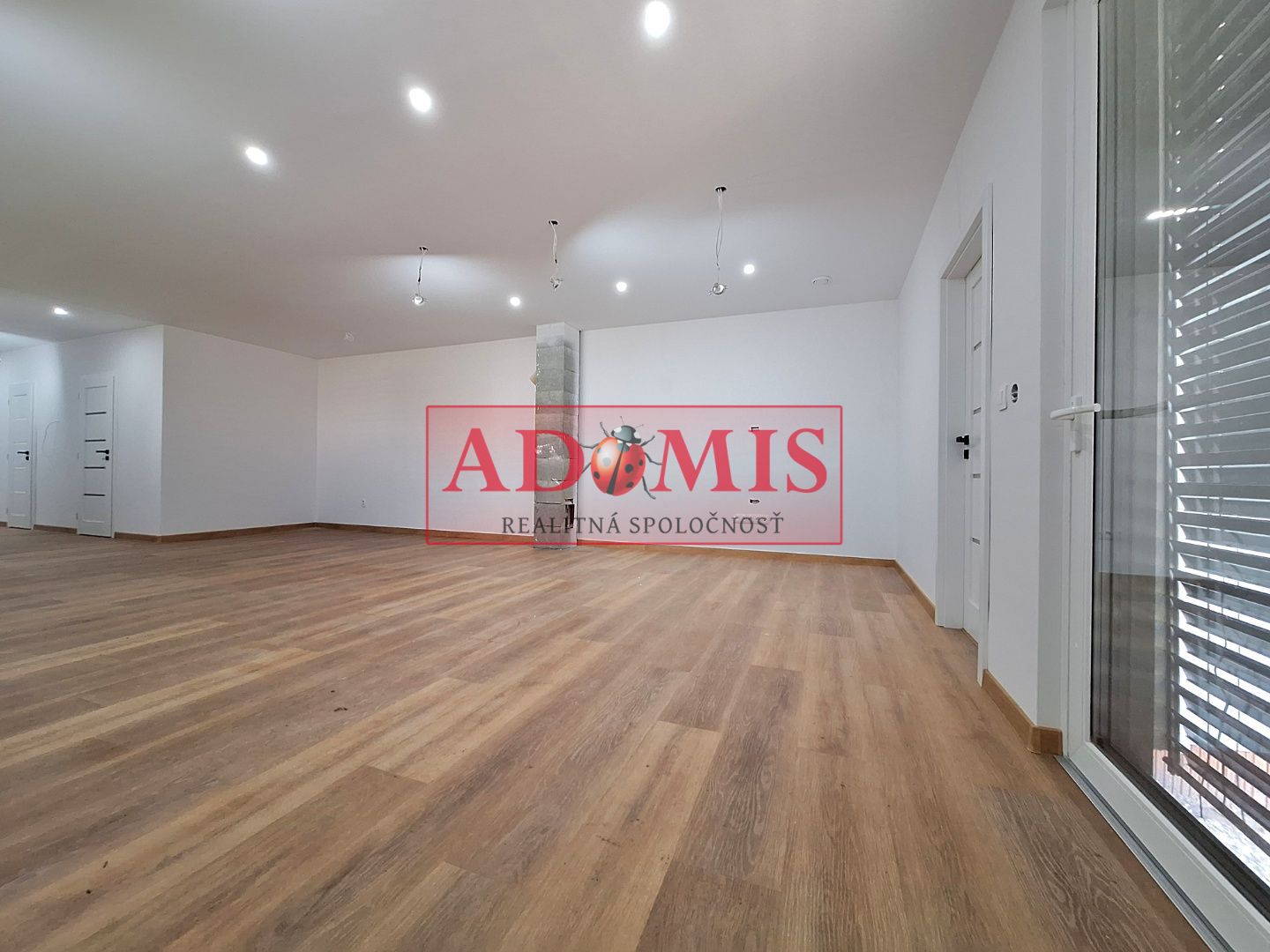 ADOMIS - predáme rodinný tehlový dom 4izbový 120m2 novostavba,čerpadlo,kompletne dokončený, všetky siete, Košice - Šaca