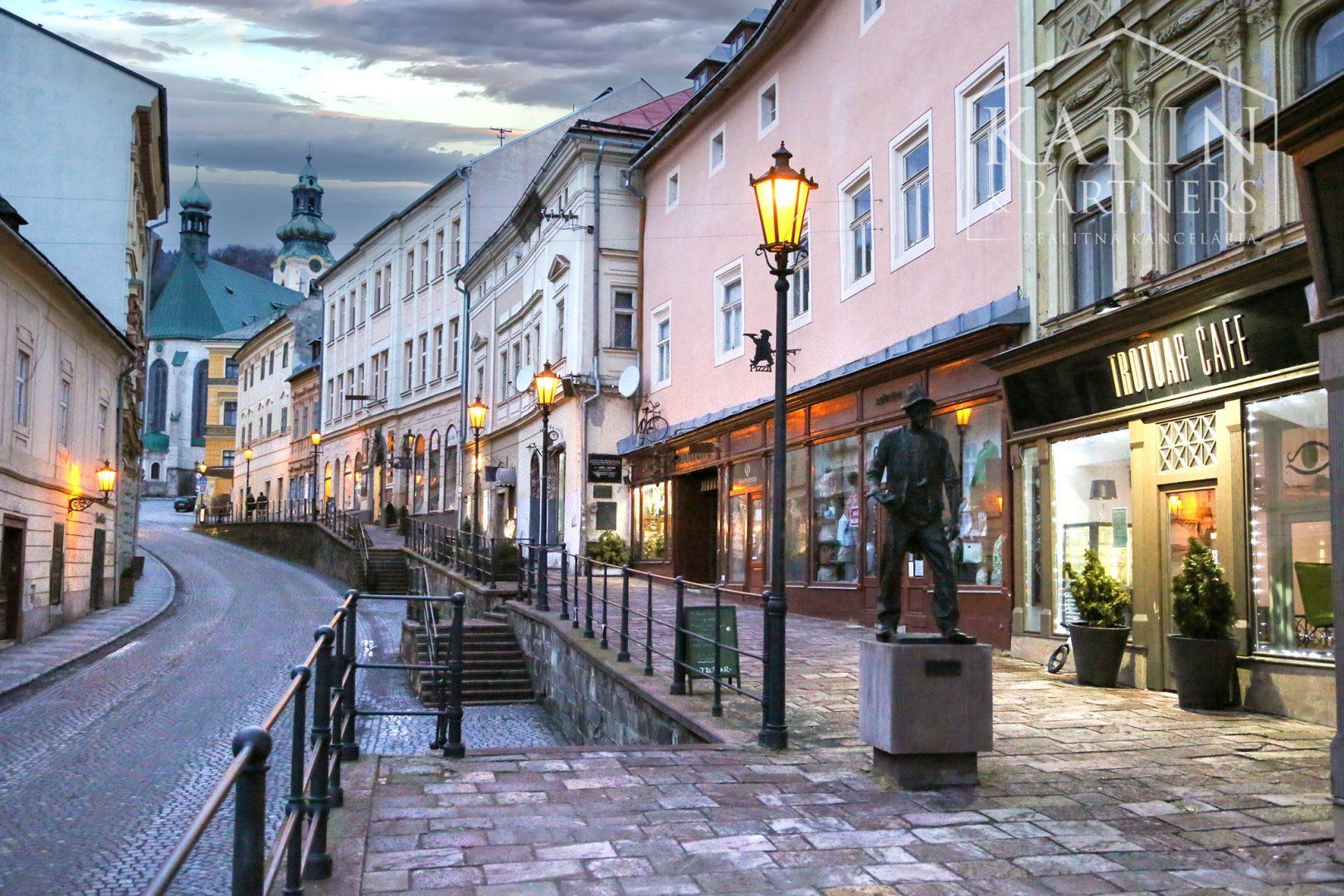 Zabehnutý apartmán priamo v centre mesta Banská Štiavnica