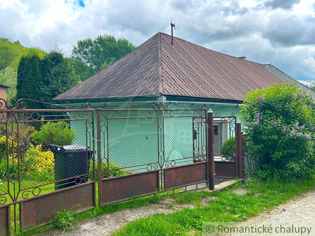 ZNÍŽENÁ CENA - Vidiecky dom pod lesom v obci Rožňavské Bystré