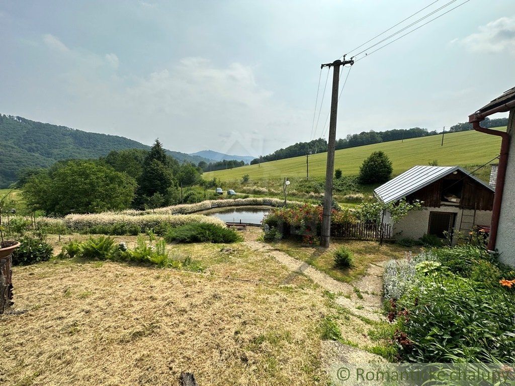 Dom na polosamote s rybníkom 5712m2. Znížená cena.