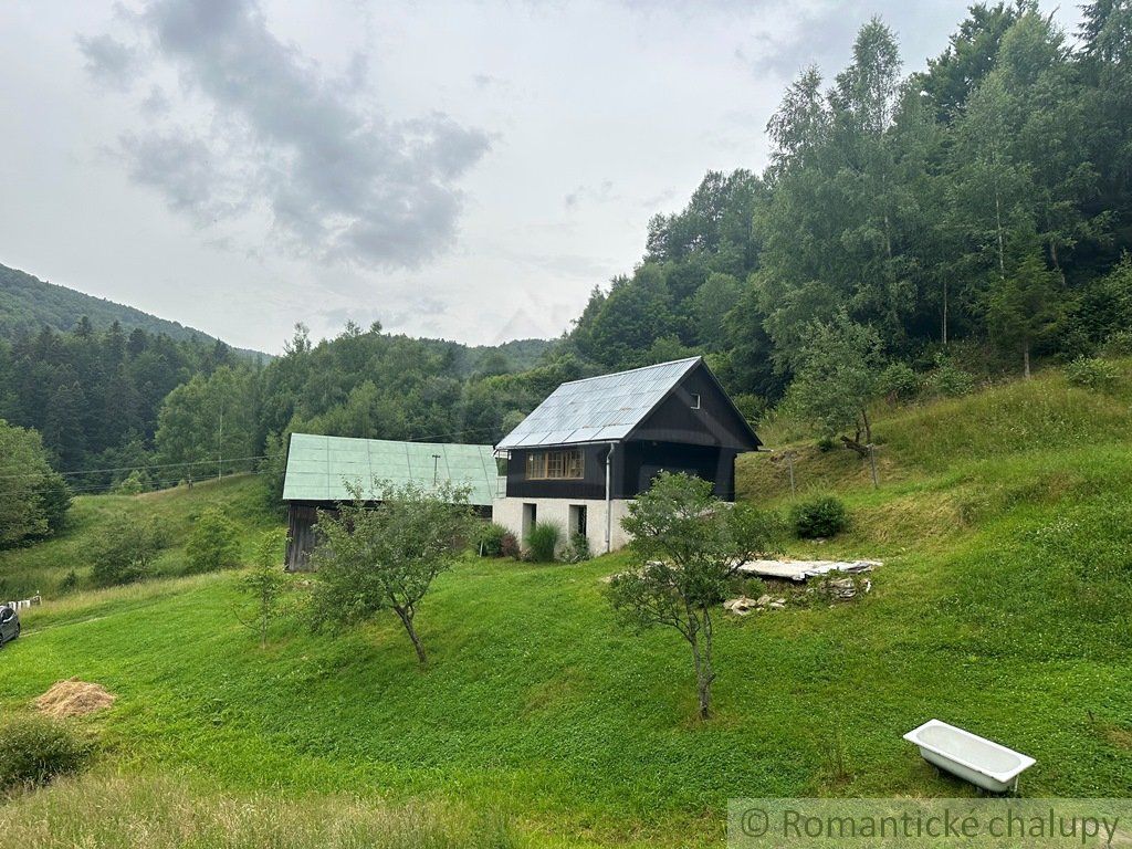 Drevenička na polosamote s pekným výhľadom Utekáč