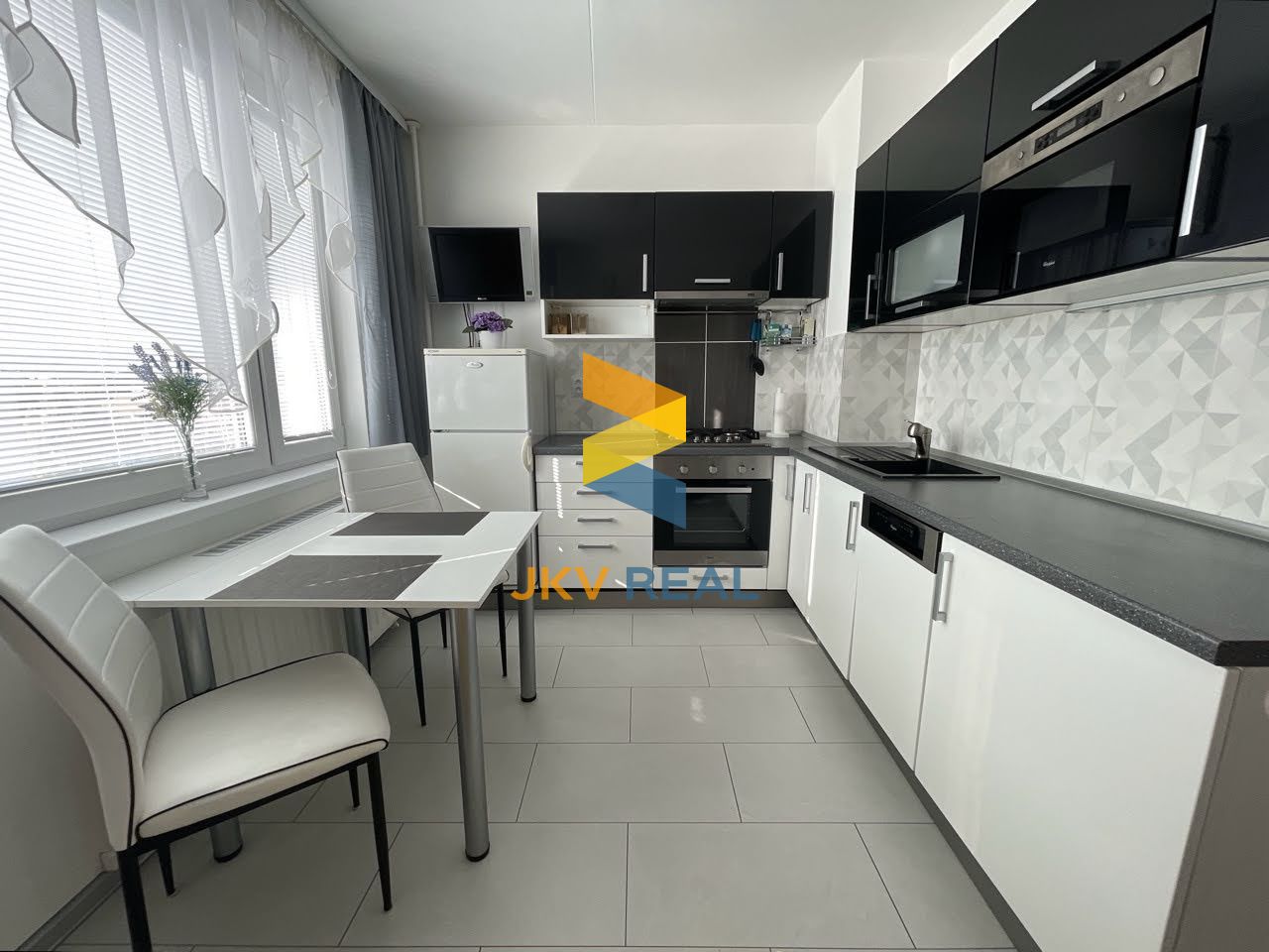 Iný-Predaj-Košice - mestská časť Juh-142 900 €