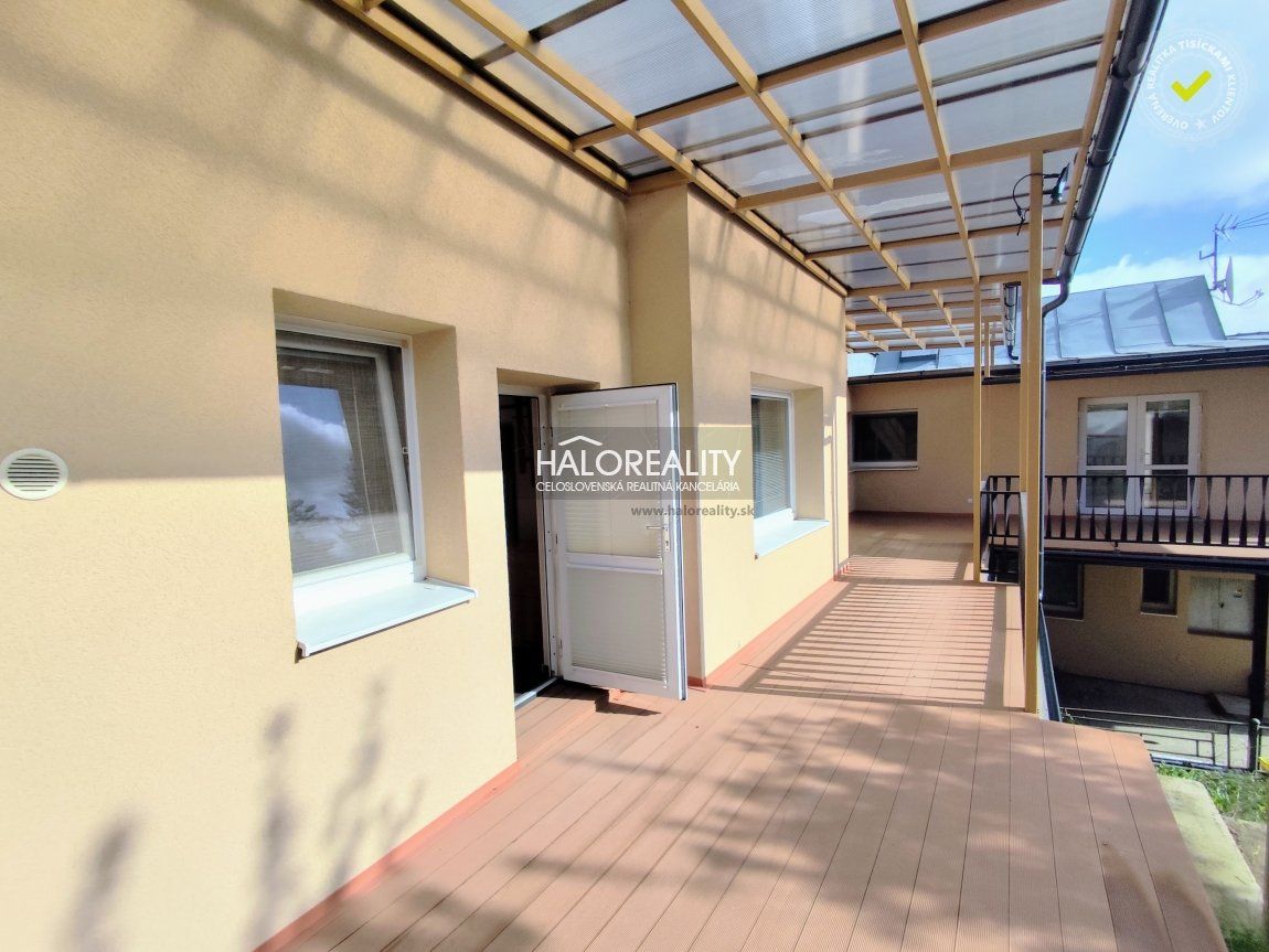HALO reality - Predaj, rodinný dom Banská Štiavnica, investičný dom so 4 apartmánmi a 638 m2 stavebným pozemkom - ZNÍŽENÁ CENA - EXKLUZÍVNE HALO REALI
