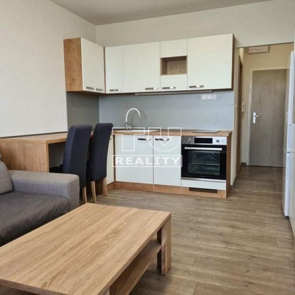 Iný-Predaj-Bratislava - mestská časť Petržalka-163999.00 €