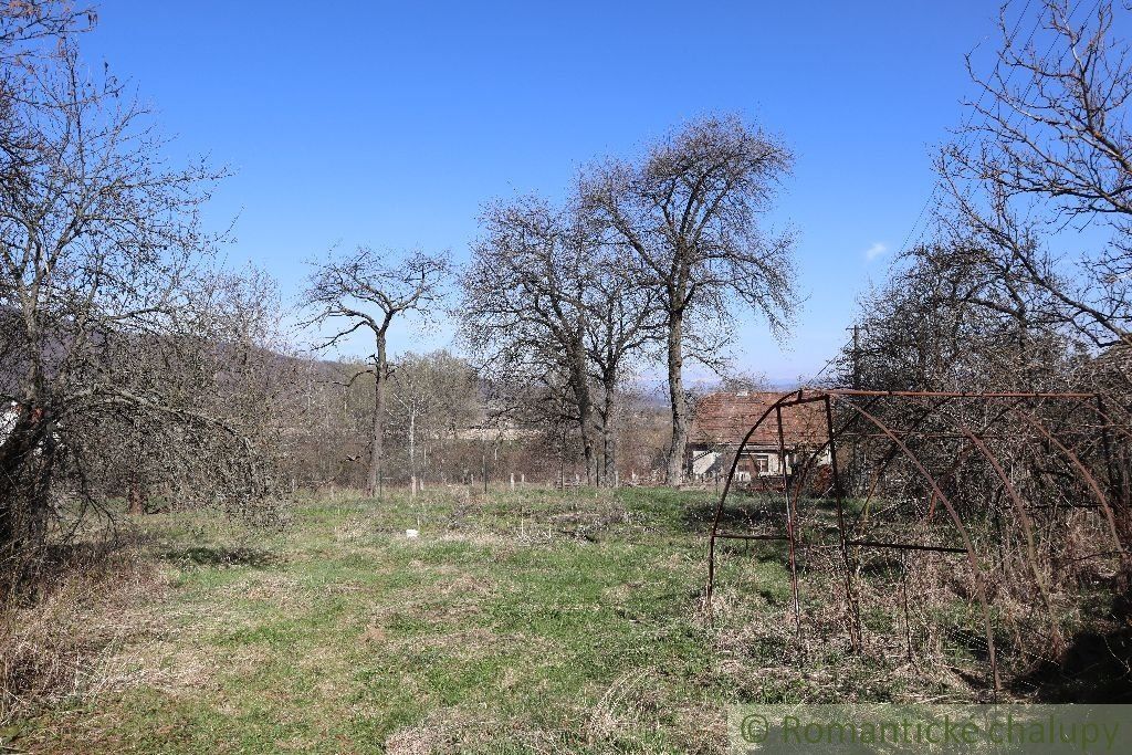 Priestranný dom so záhradou v Podpoľaní