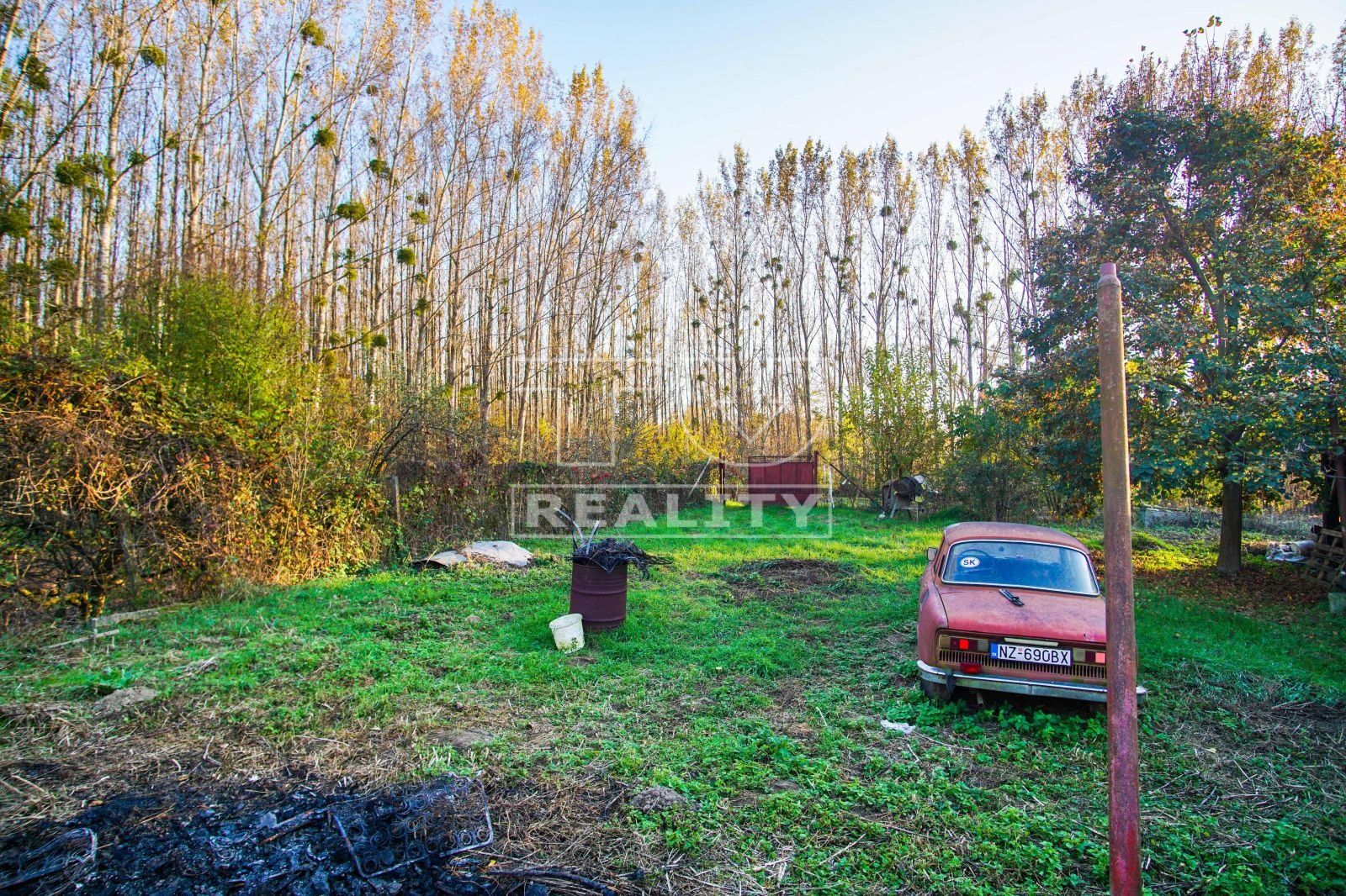 4-izbový rodinný dom s garážou a terasou v lesoch pri Komoči, 1673m2