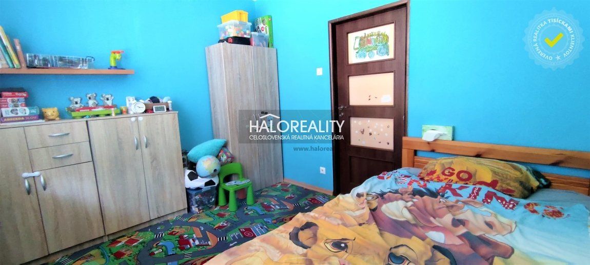 HALO reality - Prenájom, trojizbový byt Nové Zámky, ulica Cyrilometodská