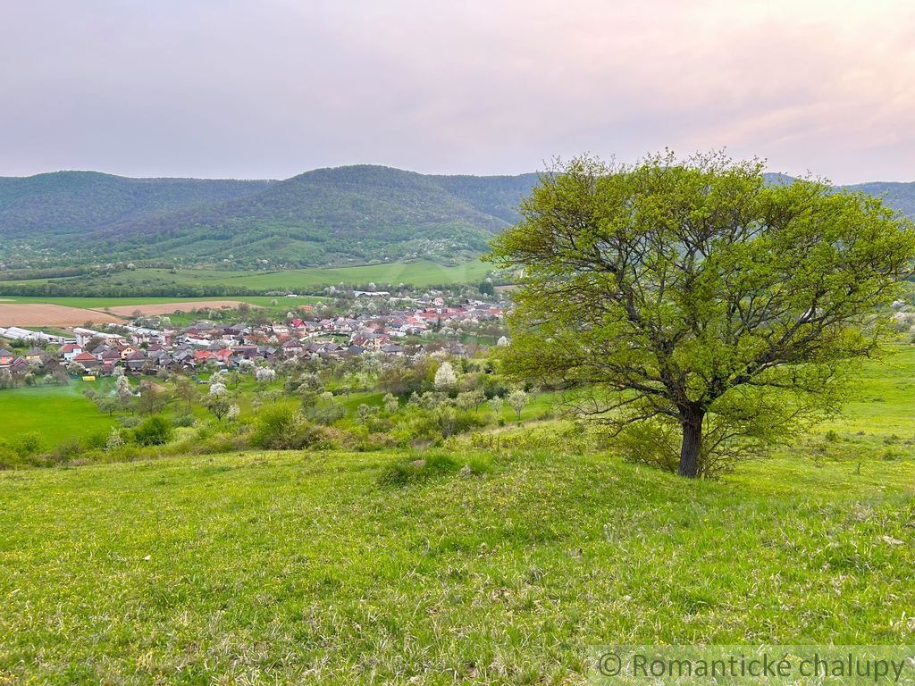 Veľký obývateľný dom v tichej obci Kružná