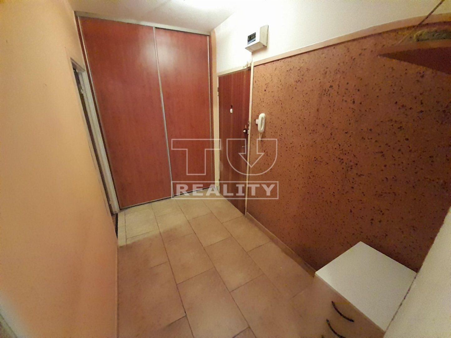 3-IZBOVÝ BYT PIEŠŤANY 74m2, JUH