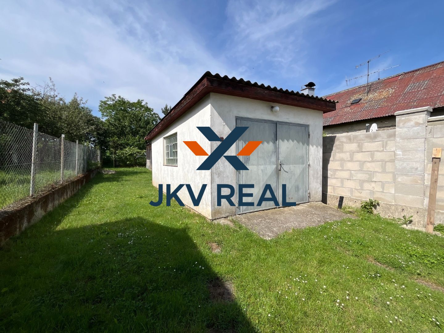 JKV REAL ponúka na predaj rodinný dom / chalupu v obci Oslany